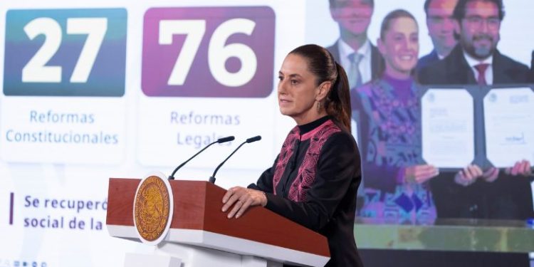 Anuncia Sheinbaum gira por 9 estados del país