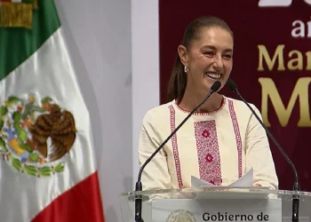 Ningún Presidente puede tener dos banderas: Claudia Sheinbaum