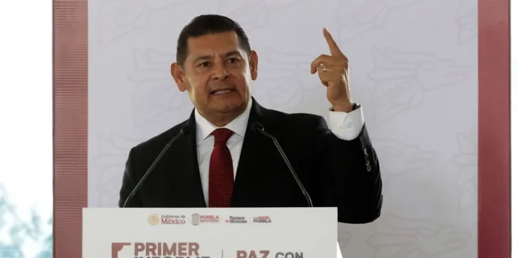 Armenta dice que las mujeres no deberían gobernar zonas peligrosas