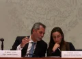 Hacienda no ve problema con Pemex ni con la deuda, que llegará a 55% del PIB