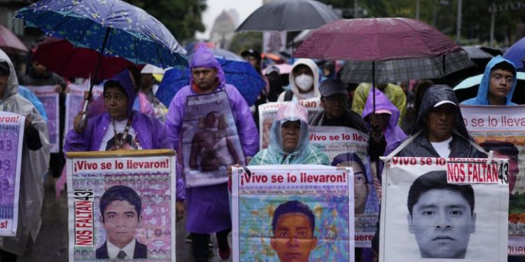 12 años de Ayotzinapa: gobierno reitera compromiso