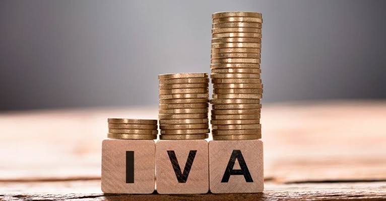Proponen bajar IVA e ISR en plataformas digitales