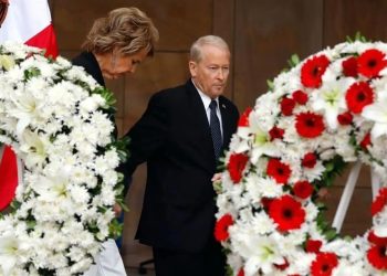 Advierte Johnson amenaza de cárteles al recordar 9/11