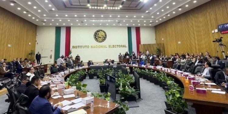 Da INE a partidos hasta enero para definir coaliciones