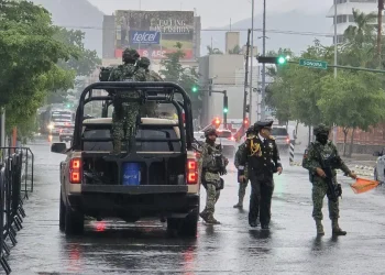 Cancelan desfile cívico militar en Hermosillo por lluvia