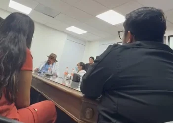 “Si no quieren operar, no operen”: Coordinador IMSS-Bienestar en Veracruz ante falta de insumos y medicinas