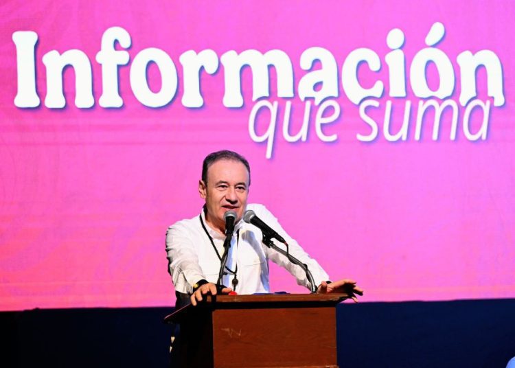 Con beca Gertrudis Bocanegra, Gobernador Durazo y Presidenta Sheinbaum universalizan apoyos en educación superior