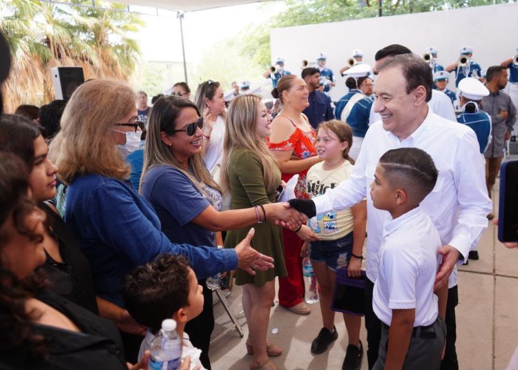 Respalda Gobernador Durazo regulación del uso de celulares en escuelas de Sonora
