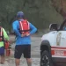Rescatan con vida a familia atrapada por creciente de arroyo