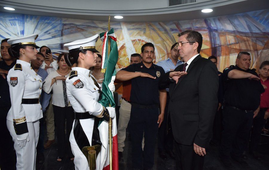 Desbordan 19 mil navojoenses alegría y patriotismo en fiestas del  “Grito de independencia”