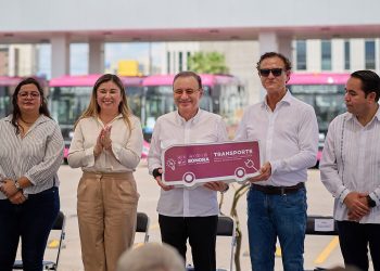 Gobernador Durazo moderniza transporte público de Hermosillo con nuevas unidades eléctricas