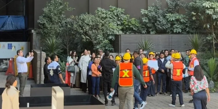Alistan simulacro por 19-S; alertarán 80 millones de móviles