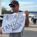 Vecinos del norte de Hermosillo exigen se normalice el abasto de agua