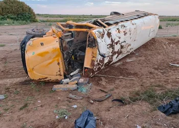 Deja camionazo un muerto y 46 heridos en la Costa de Hermosillo