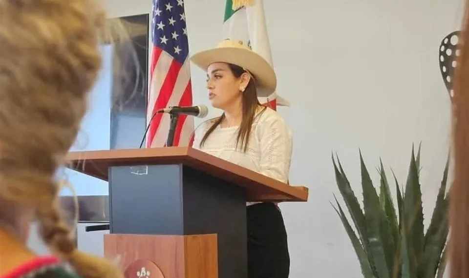 Viaja Quiroz a EU para reunirse con migrantes y empresarios