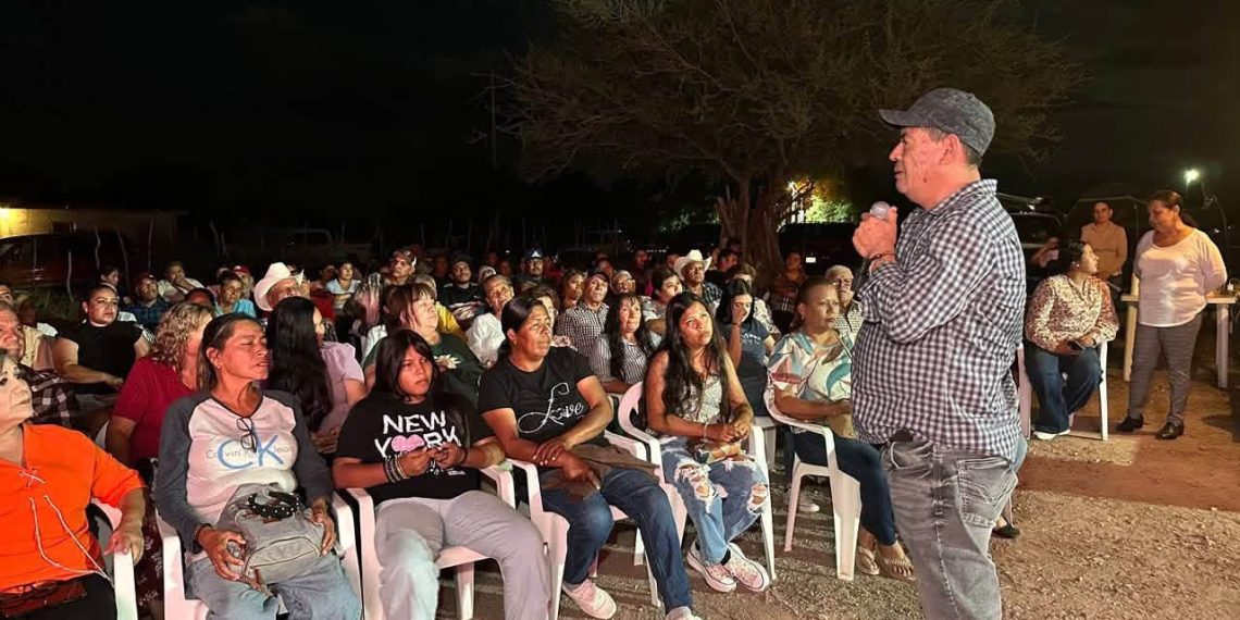 Diputado Próspero Valenzuela dialoga con familias de Tesia y Camoa