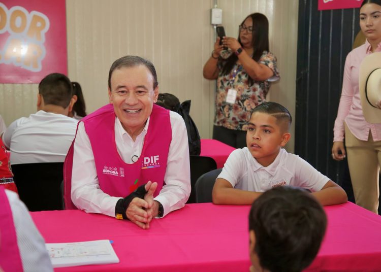Garantiza Durazo alimentación escolar para estudiantes de Sonora; entrega más de 12.8 millones de raciones este año