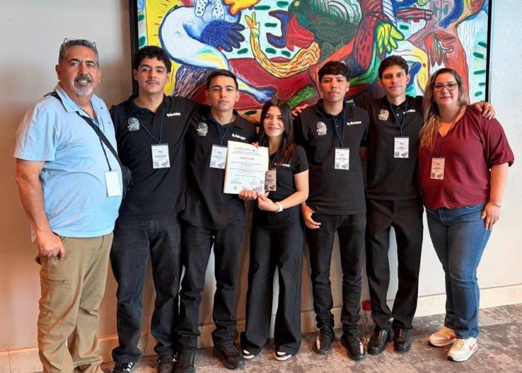 Avanzan estudiantes de Itescan a la etapa nacional de InnovaTecNM 2026