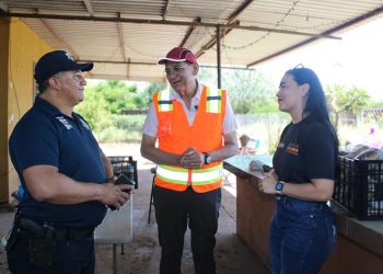Gobierno de Sonora brinda apoyo a familias afectadas por lluvias en Cruz de Piedra, Empalme