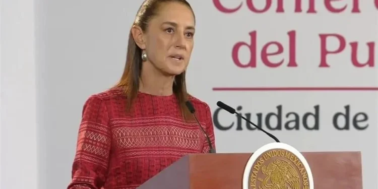 Admite Claudia Sheinbaum carencias y fallas en sistema de salud