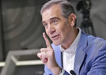 Arremete Sheinbaum contra Córdova, ahora por plaza en la UNAM