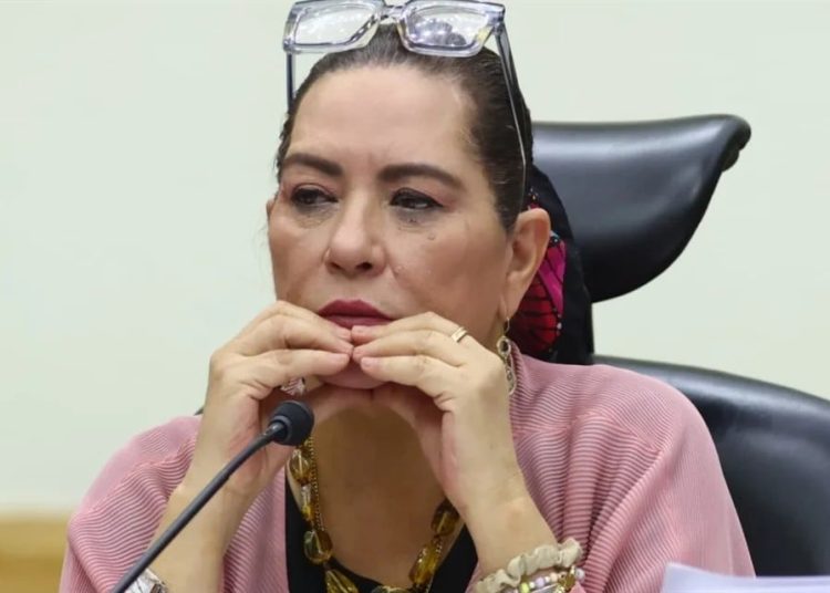 Presenta Taddei a Cámara de Diputados su renuncia al INE