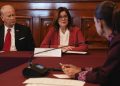 Sheinbaum se reúne con embajador de EU y empresarios en Palacio Nacional