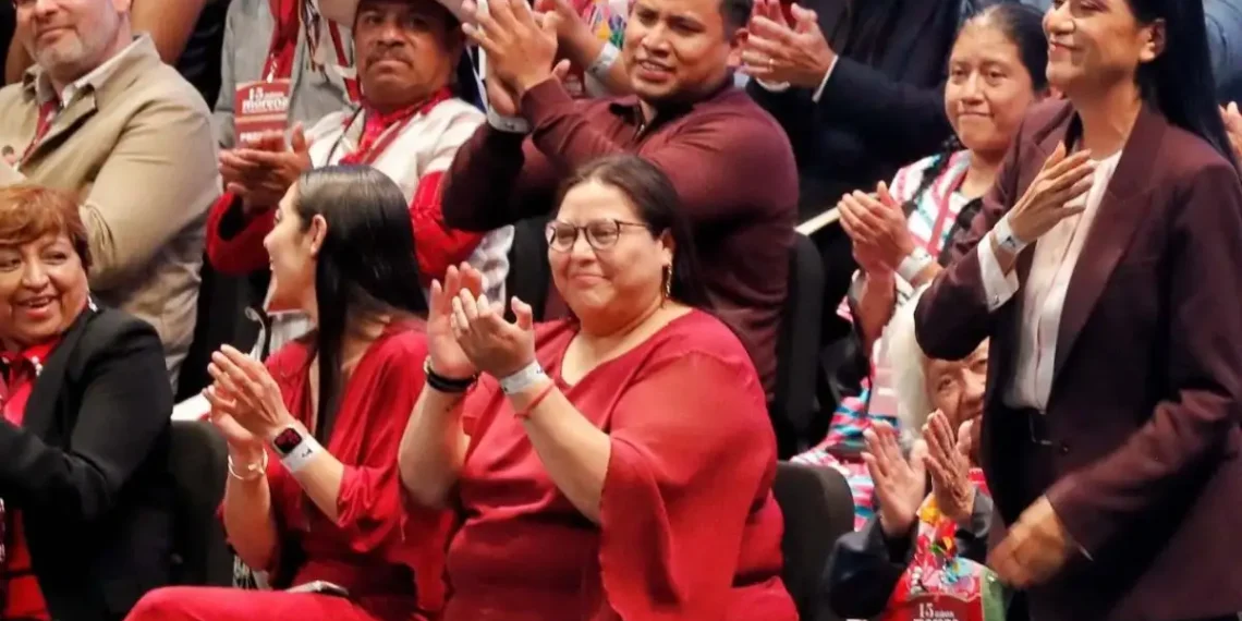 Morena celebra 15 años con homenaje a sus fundadores