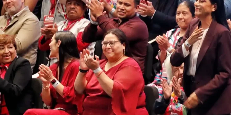 Morena celebra 15 años con homenaje a sus fundadores
