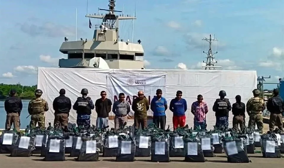Aseguran 1.2 toneladas de cocaína en costas de Oaxaca