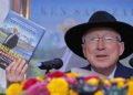 Ken Salazar presenta su libro en México