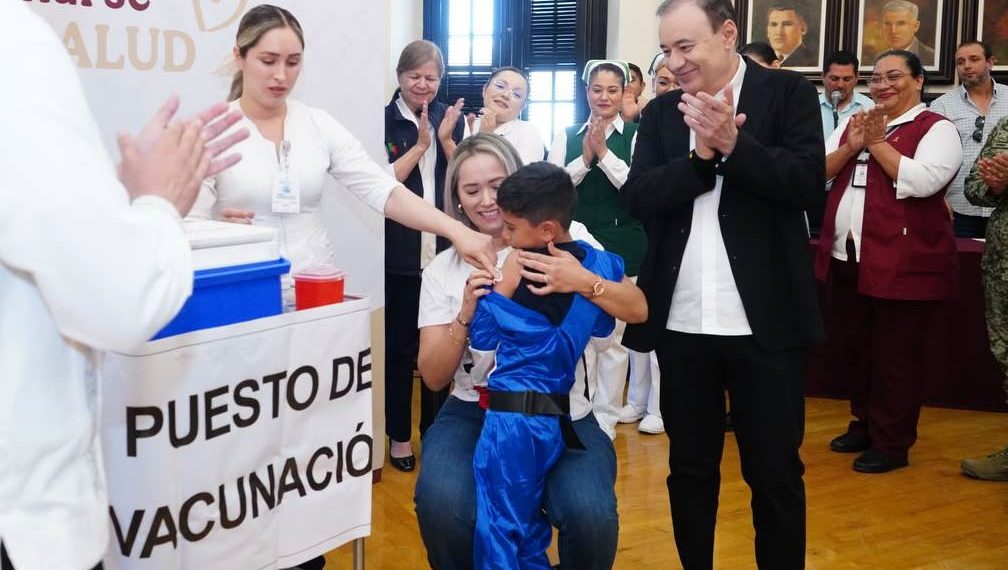 Inicia Gobernador Durazo campaña de vacunación; serán más de 1 millón de dosis contra influenza y COVID-19