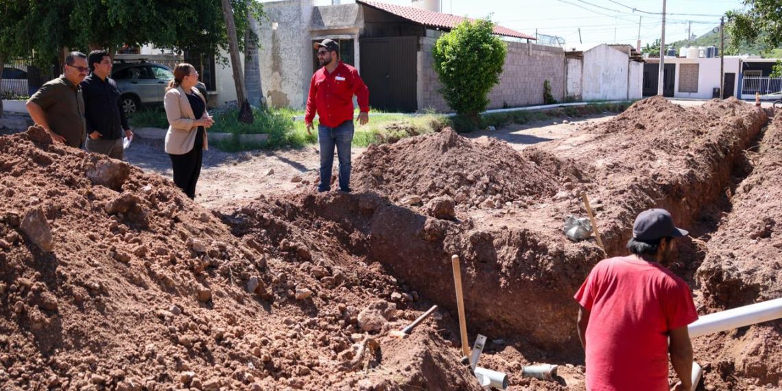 Supervisa doctora Karla Córdova avance de obras que mejoran movilidad, servicios y seguridad en colonias de Guaymas