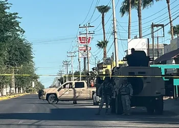 Acribillan a dos automovilistas en Puerto Peñasco