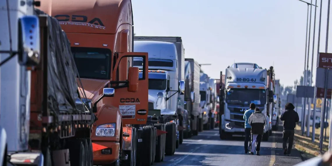 Paro nacional de transportistas: qué carreteras tendrán afectaciones este lunes