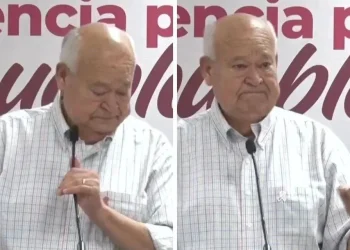 Llora Víctor Castro al defender sueldo de su hija en el IMSS