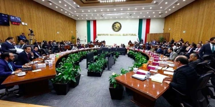 Exigen consejeros a Morena perfil ‘neutral’