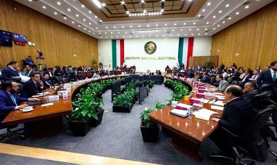 Exigen consejeros a Morena perfil ‘neutral’